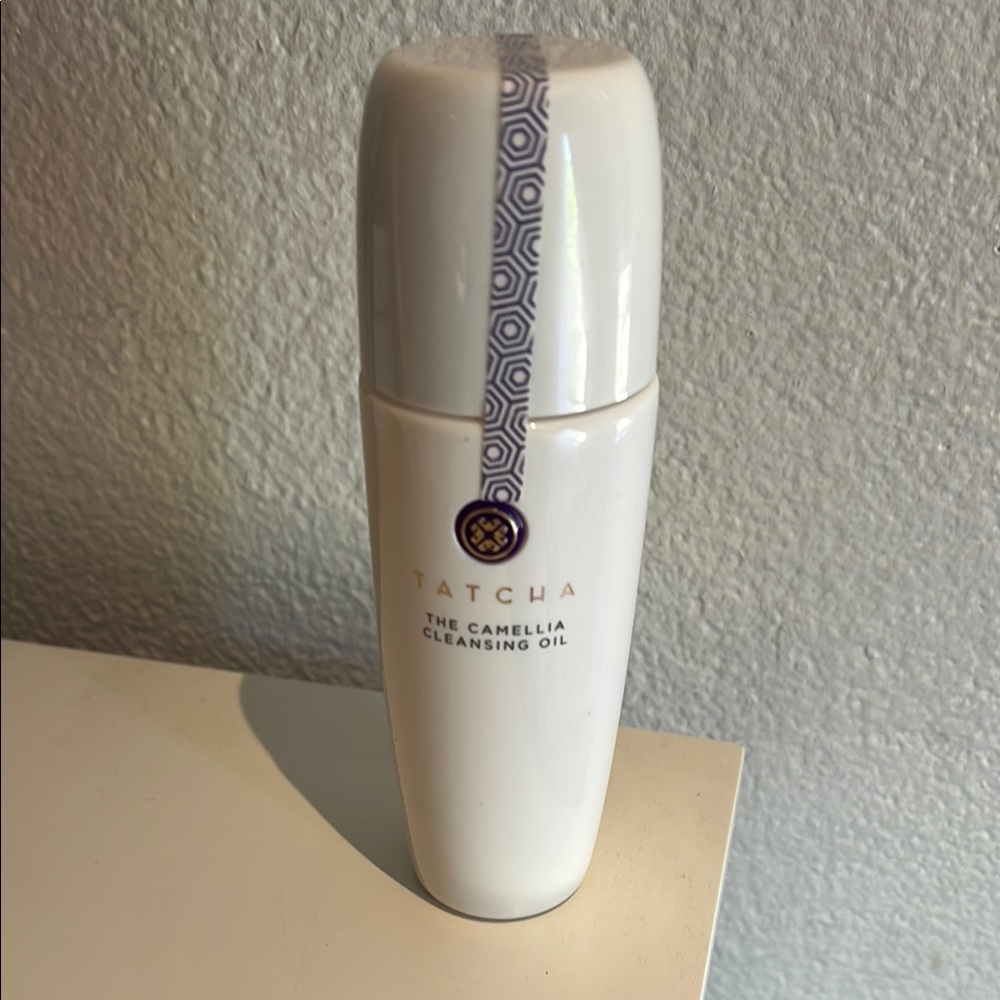 Tatcha THE CAMELLIA CLEANSING OIL